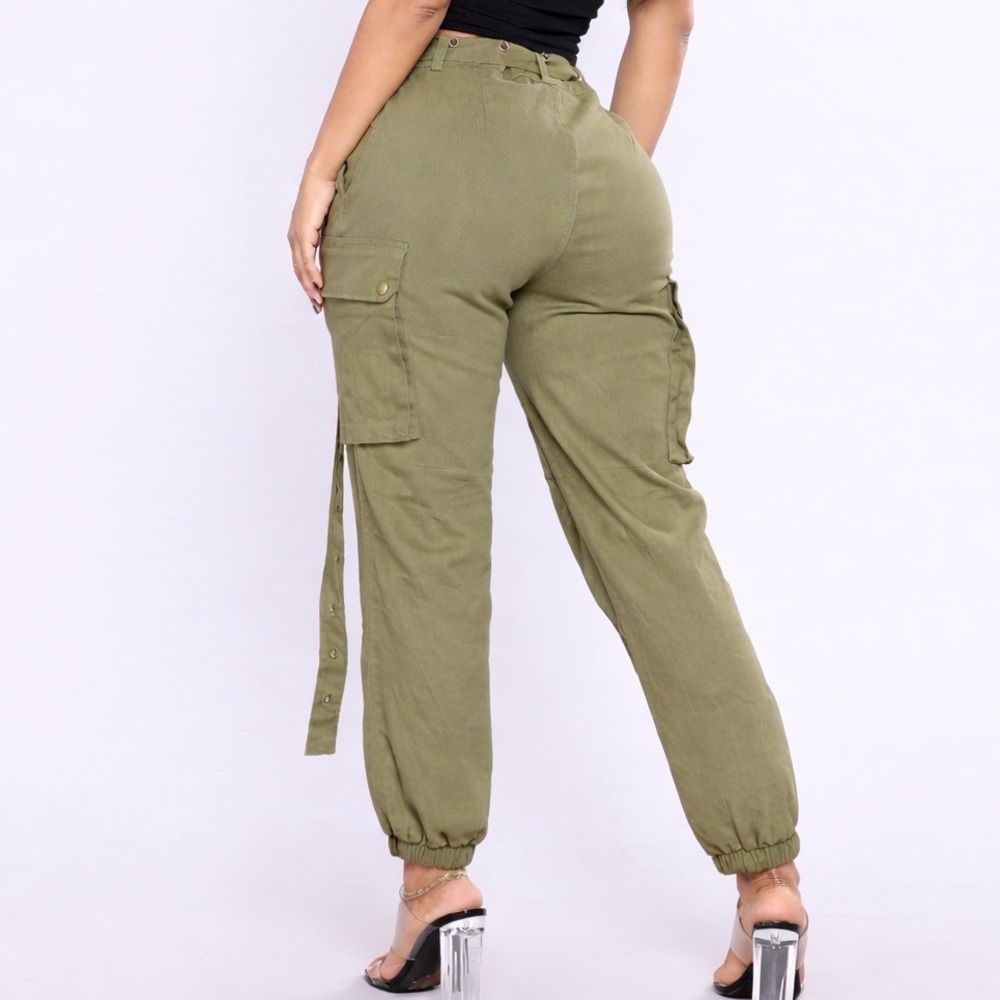 Fashion Nova Chic Cargo Pants High Waisted Utility Joggers Olive Green Small‎